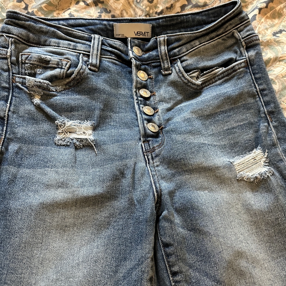 High Rise Blue Jeans with Distressed Details - Picture 3 of 4